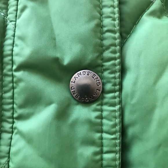 Land’s End Down Puffer Vest with Pockets - Picture 4 of 7
